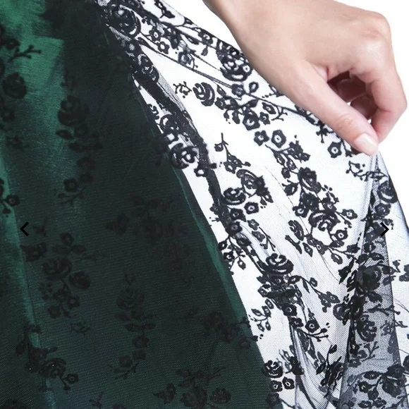 ❌SOLD❌Voodoo Vixen Emerald Dress - Picture 4 of 14